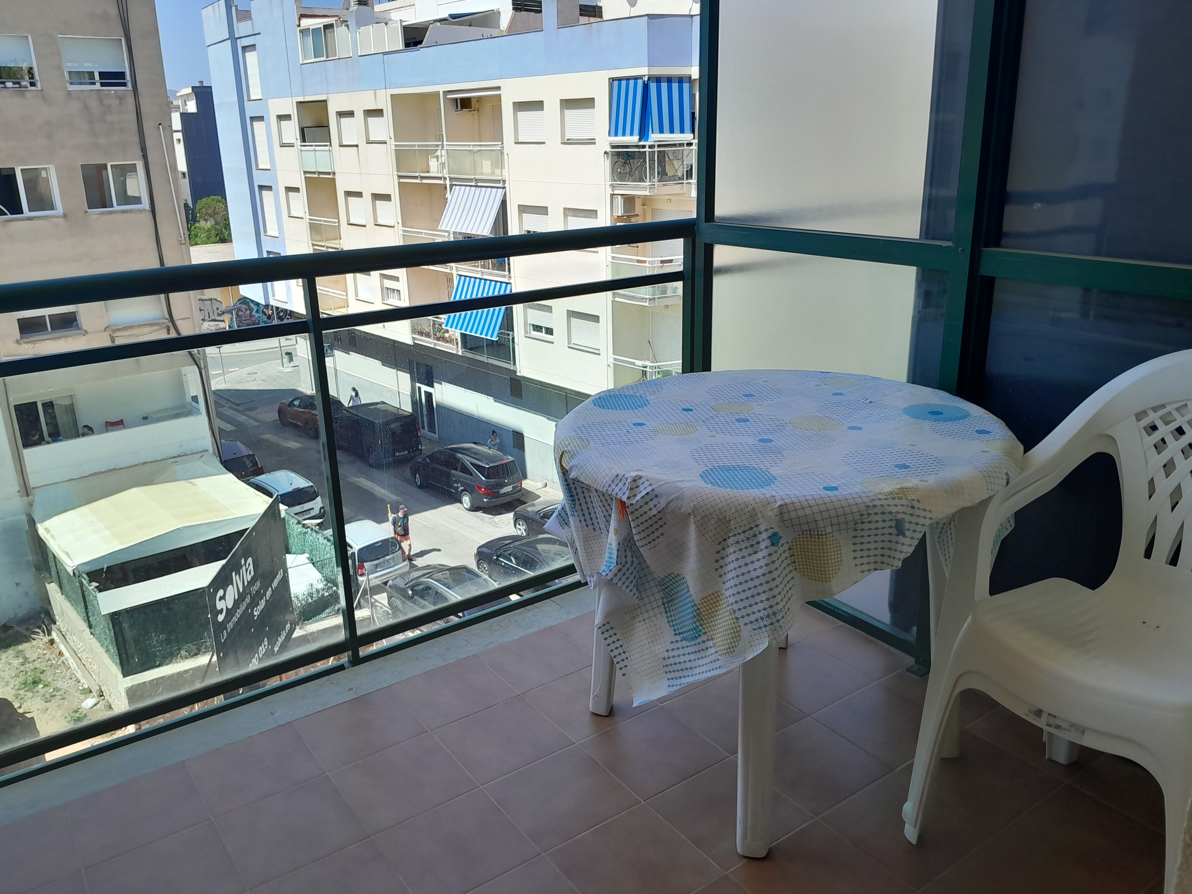 Terrassa de Pis de lloguer en Benicarló amb Aire condicionat, Calefacció i Moblat