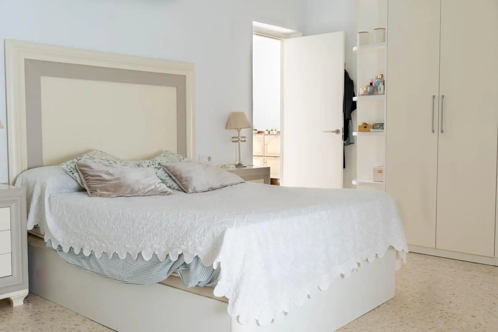 Bedroom of Houses for sale in Carrión de los Céspedes  with Air Conditioner and Heating