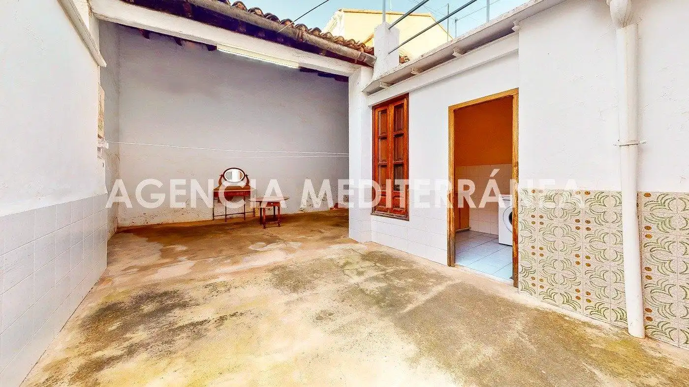 Exterior view of Houses for sale in Alcàsser  with Terrace and Balcony