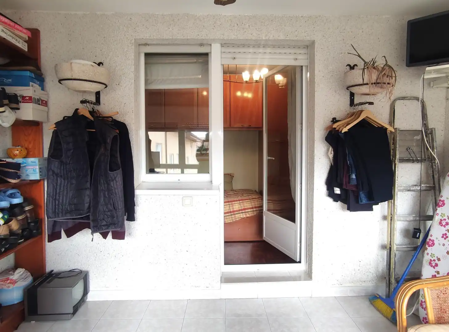 Casa adosada en venda en Alfoz de Quintanadueñas amb Calefacció, Parquet i Terrassa