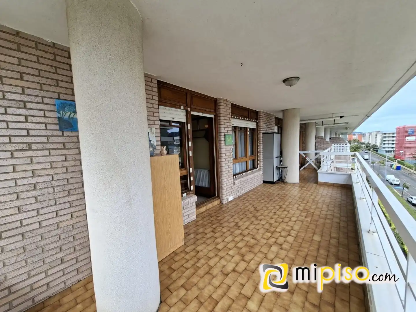 Pis de lloguer en Laredo amb Calefacció, Terrassa i Piscina