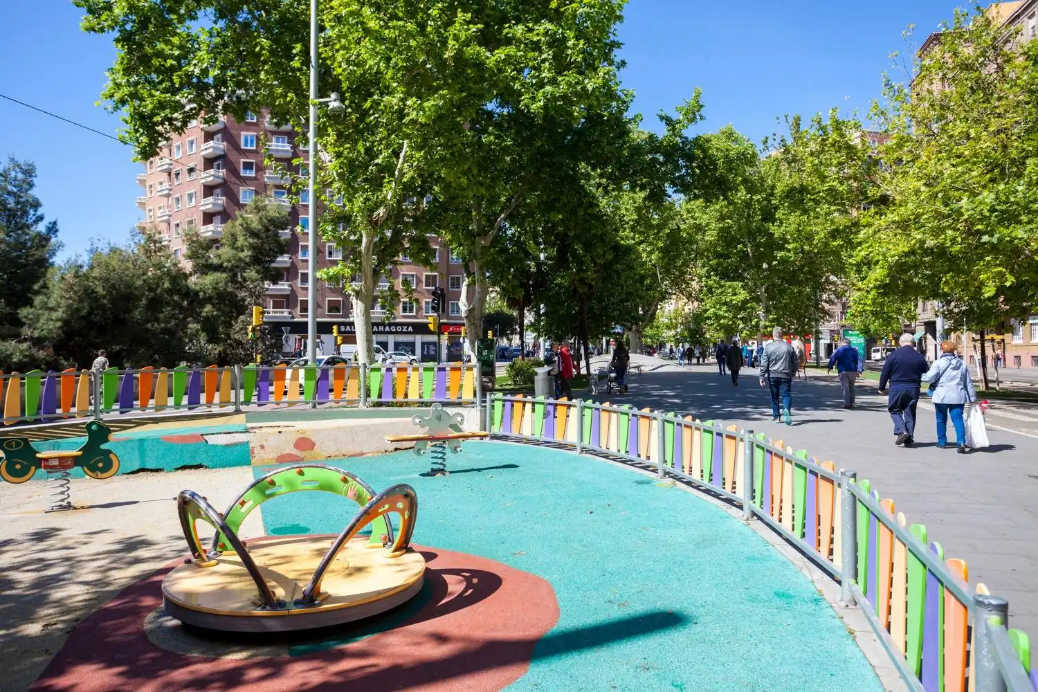 Vista exterior de Piso en venta en Zaragoza con Calefacción