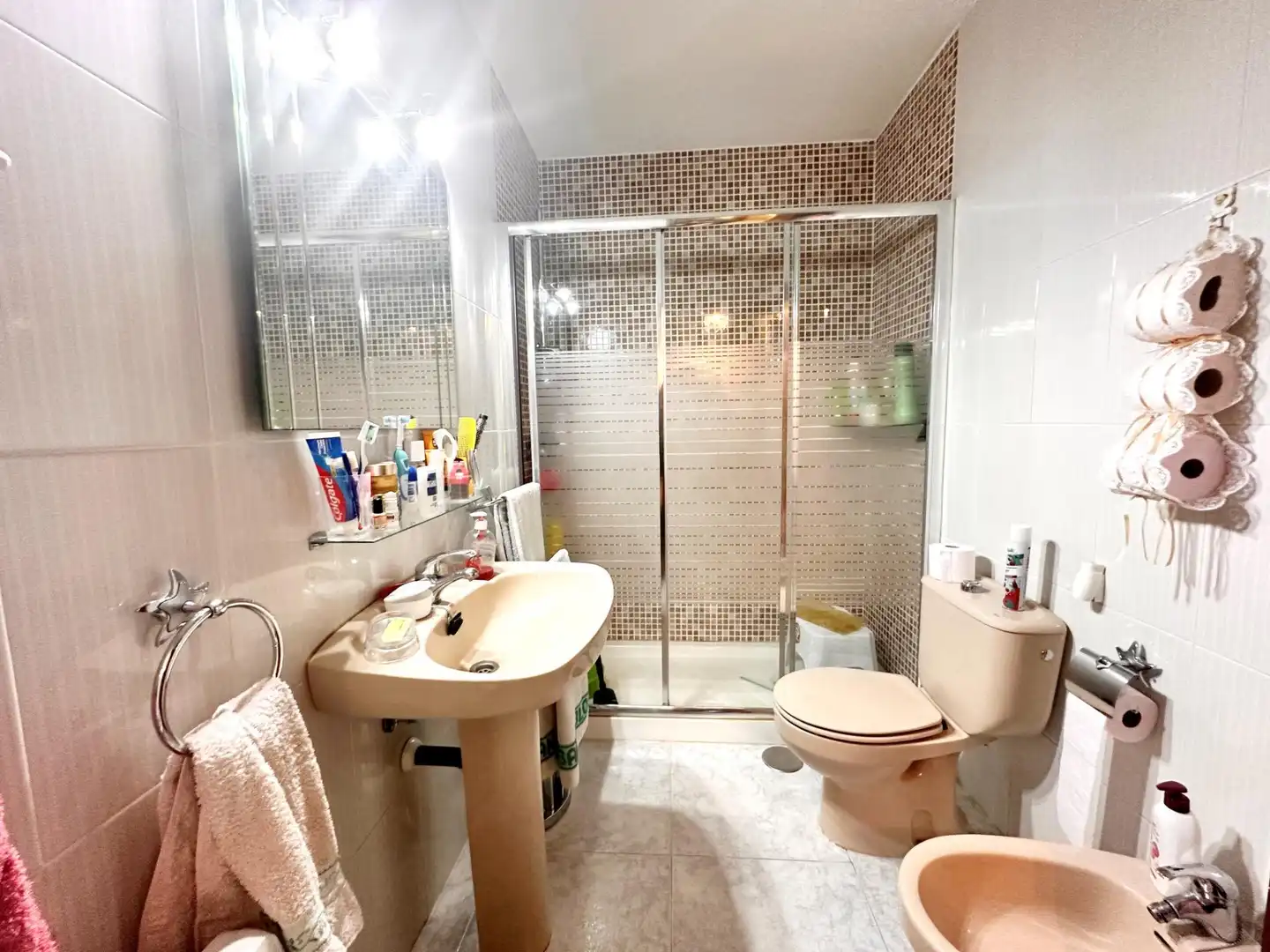 Bathroom of Houses for sale in Escalona  with Air Conditioner, Heating and Private garden