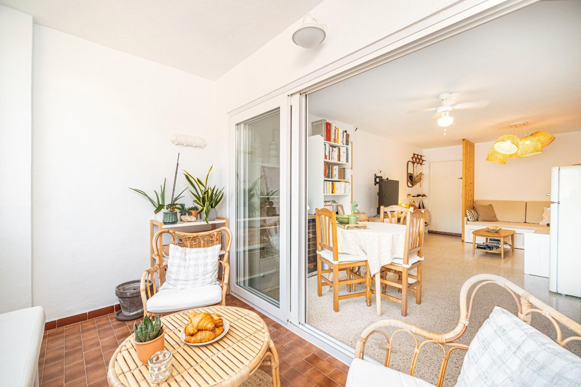 Living room of Flat for sale in  Palma de Mallorca  with Heating, Terrace and Furnished