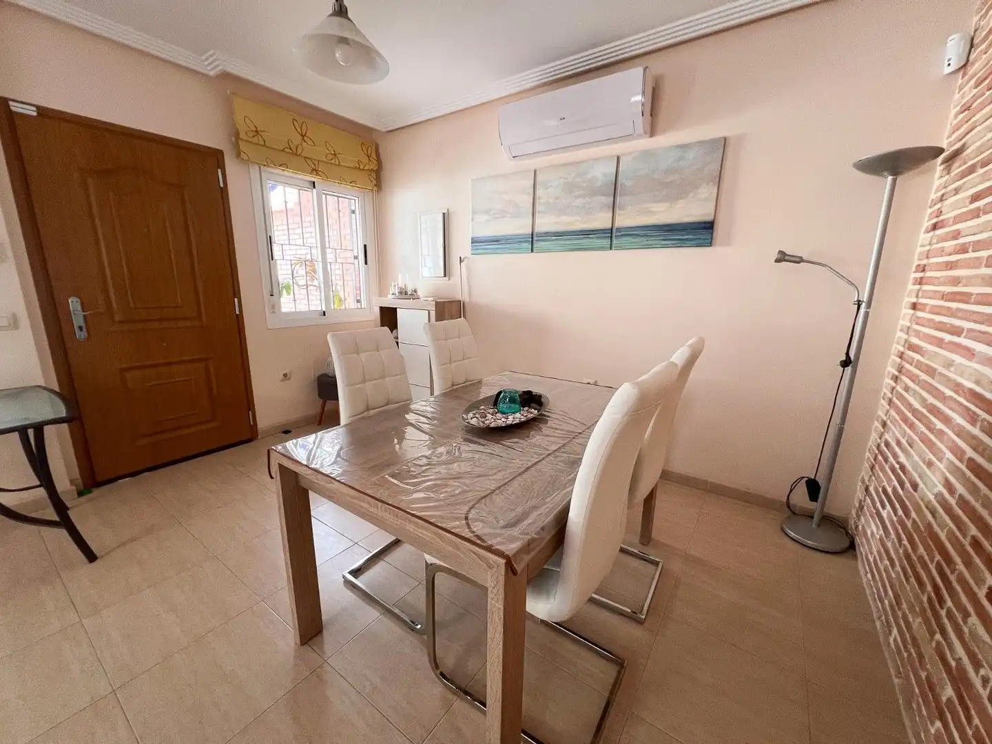 Comedor de Casa adosada en venta en Pilar de la Horadada con Aire acondicionado, Calefacción y Terraza