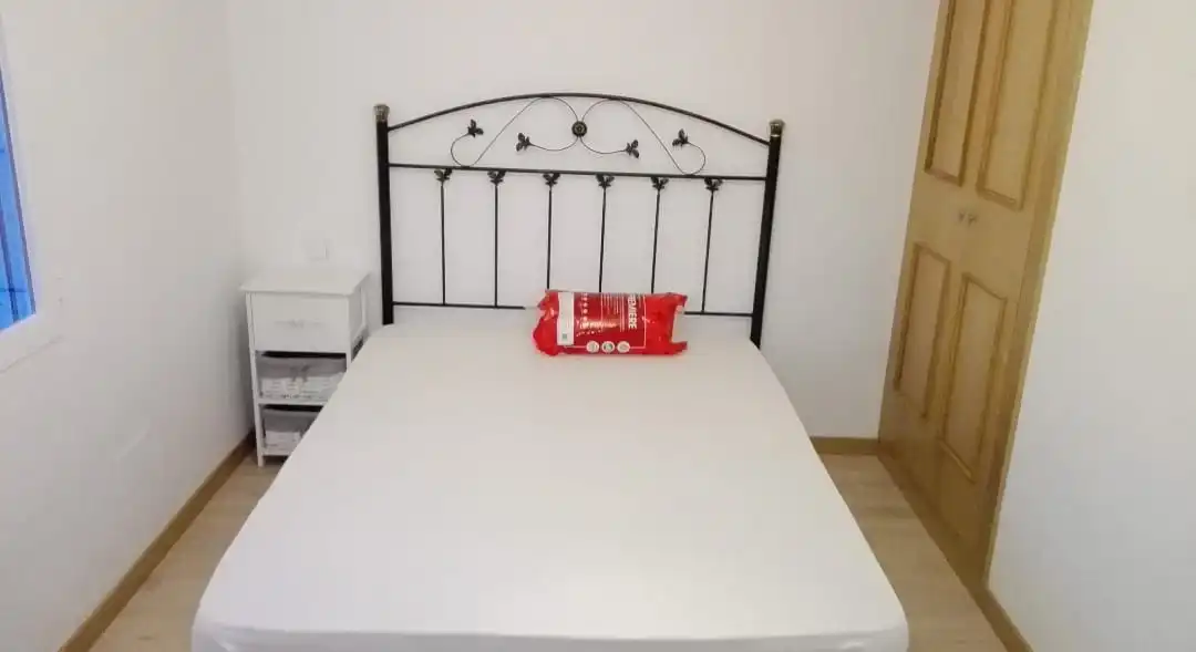 Bedroom of Flat for sale in Madrid  with Air Conditioner and Parquet flooring