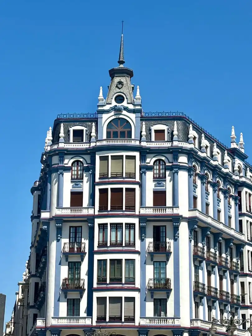 Flat for rent in Avenida del Padre Isla, Centro Ciudad