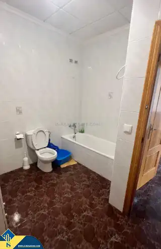 Bany de Casa o xalet en venda en Torrevieja amb Terrassa, Traster i Moblat
