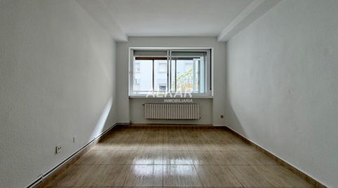 Foto 3 de Piso en venta en Calle Calle Entrefuentes, Lourdes, Tudela