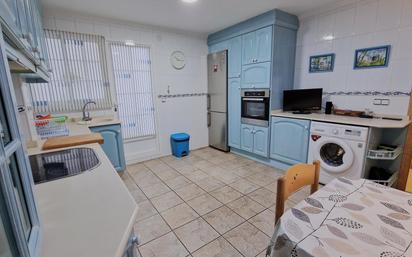 Kitchen of Flat for sale in Monóvar  / Monòver  with Air Conditioner, Terrace and Storage room