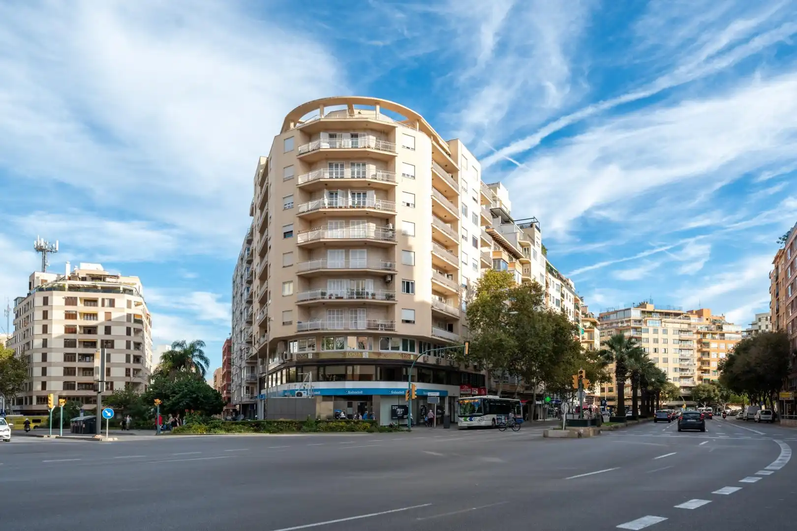 Exterior view of Flat for sale in  Palma de Mallorca  with Air Conditioner, Heating and Parquet flooring