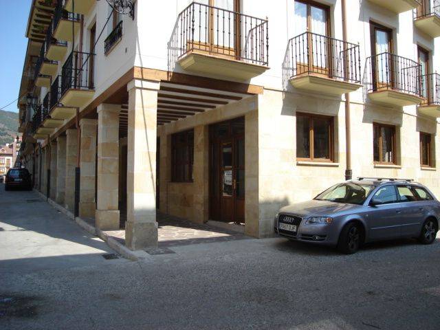 Local comercial en Alquiler en Ezcaray