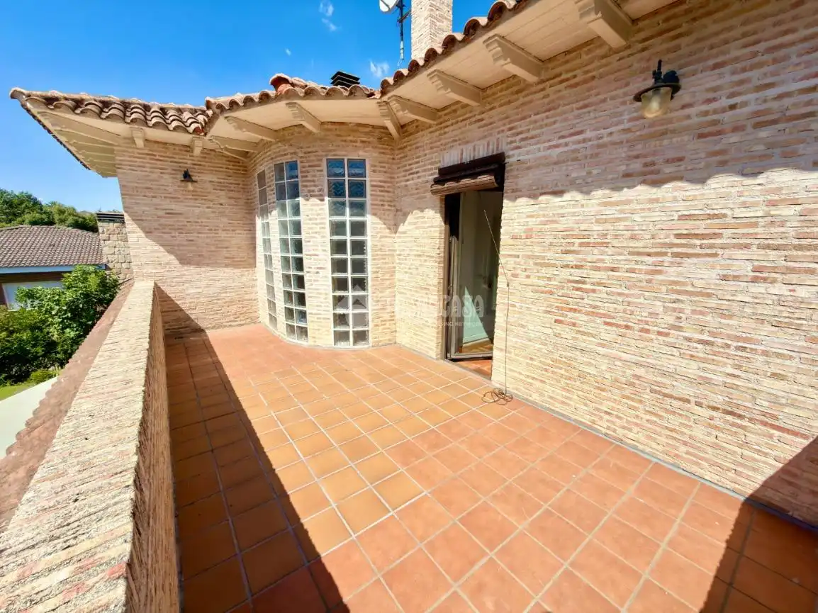 Terrassa de Casa o xalet en venda en Valdeaveruelo amb Aire condicionat, Calefacció i Terrassa