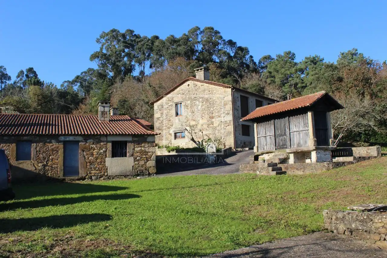 Vista exterior de Casa o chalet en venta en O Rosal   con Jardín privado