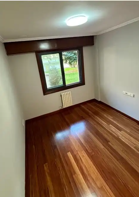 Schlafzimmer von Wohnung zum Verkauf in Vigo  mit Heizung und Abstellraum