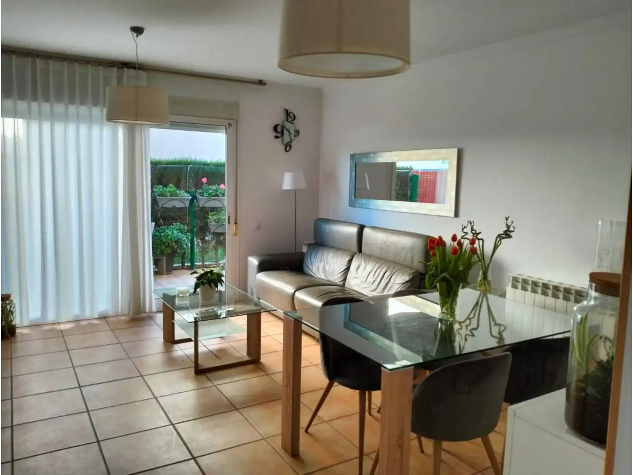 Sala d'estar de Casa o xalet en venda en Mont-roig del Camp amb Aire condicionat, Calefacció i Terrassa