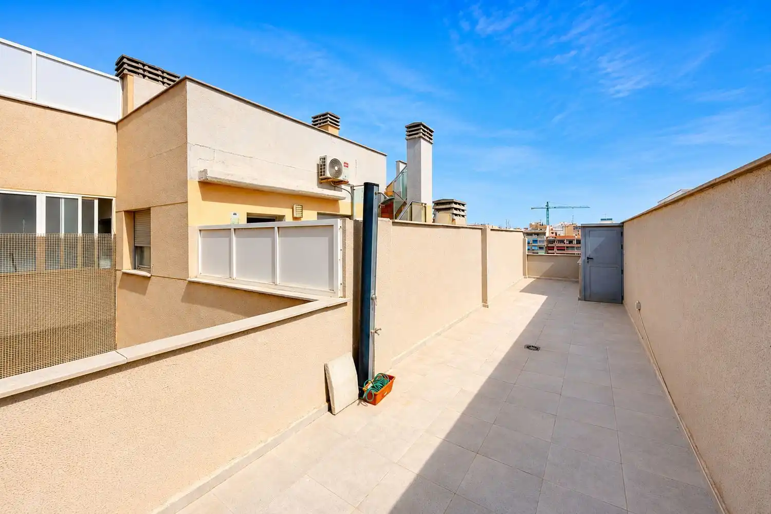 Terraza de Ático en venta en Torrevieja con Aire acondicionado, Terraza y Amueblado