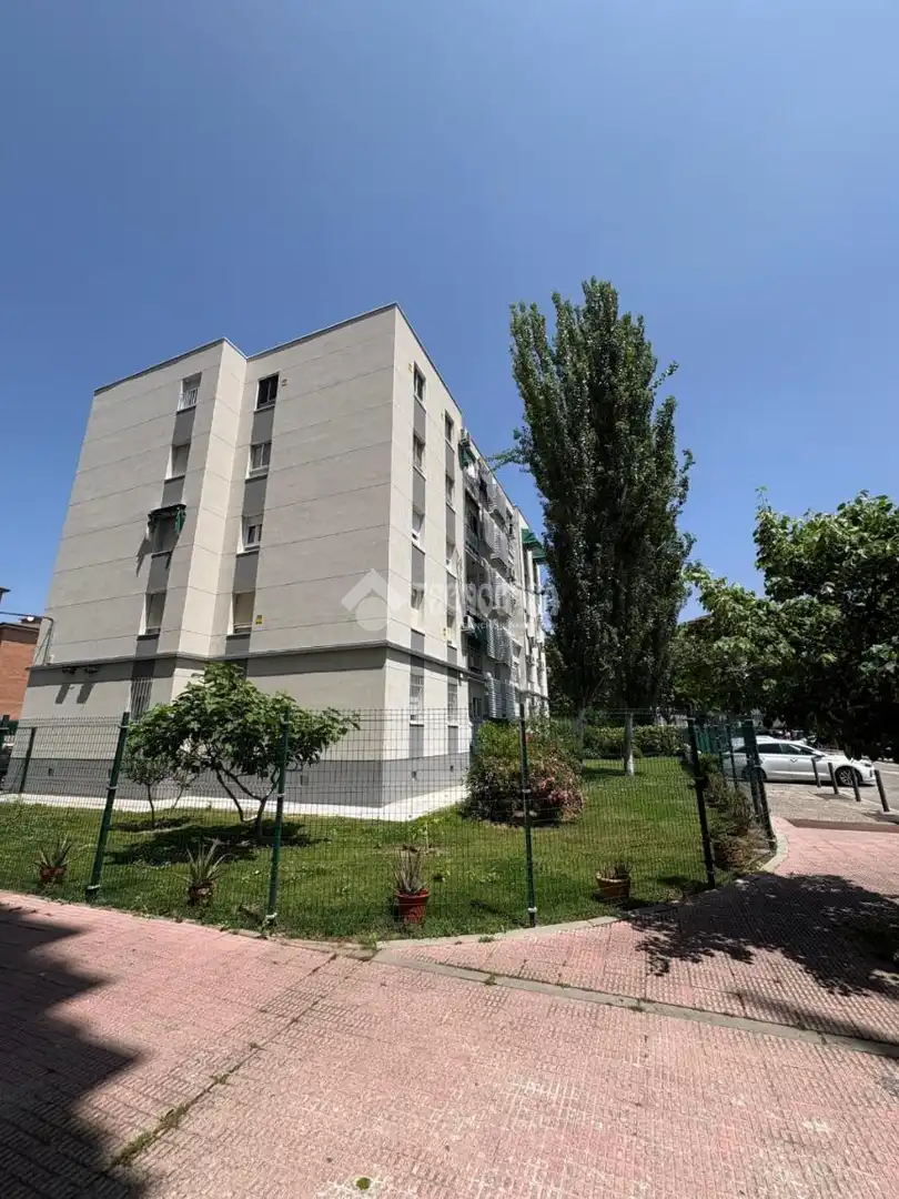 Vista exterior de Local de alquiler en Móstoles