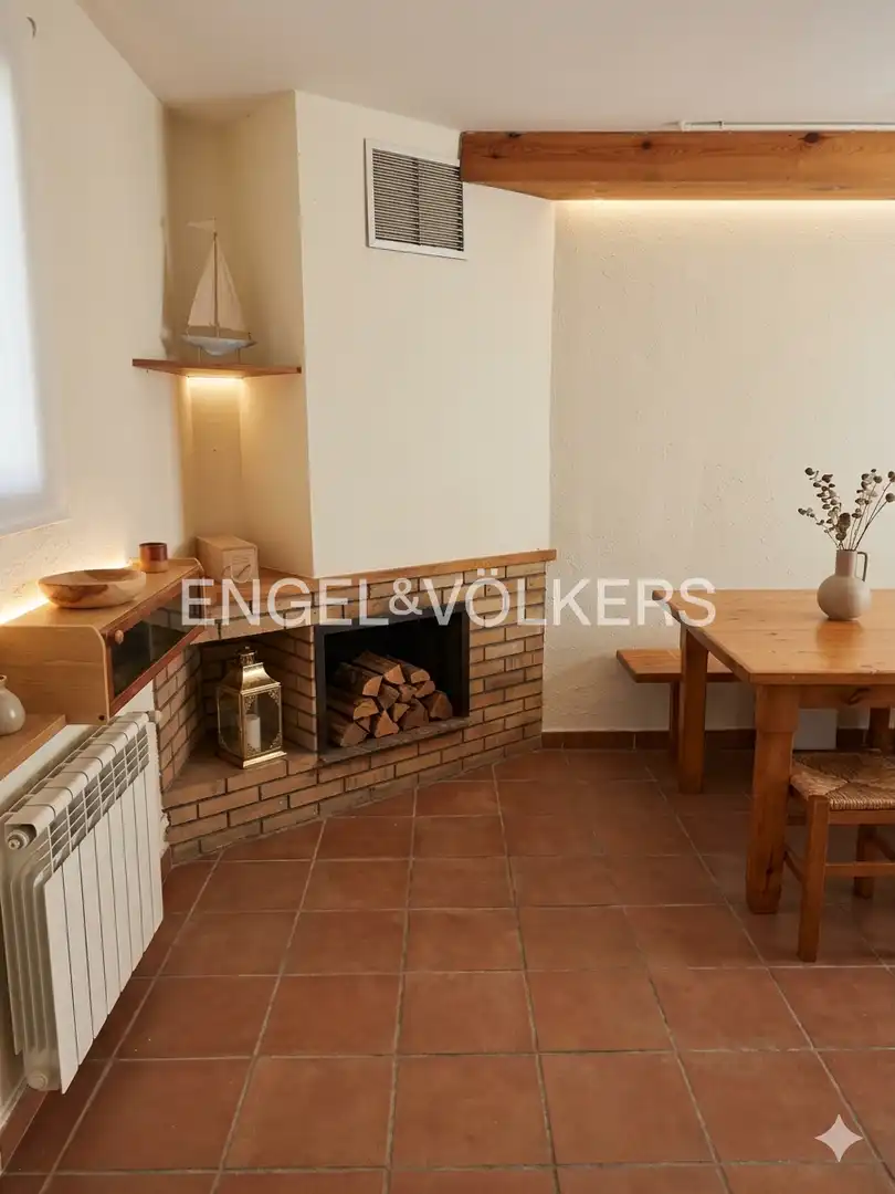 Living room of Country homes for sale in Vilanova i la Geltrú  with Air Conditioner, Heating and Private garden
