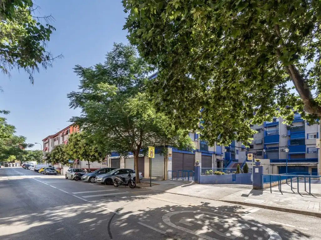 Vista exterior de Pis en venda en Granada amb Calefacció