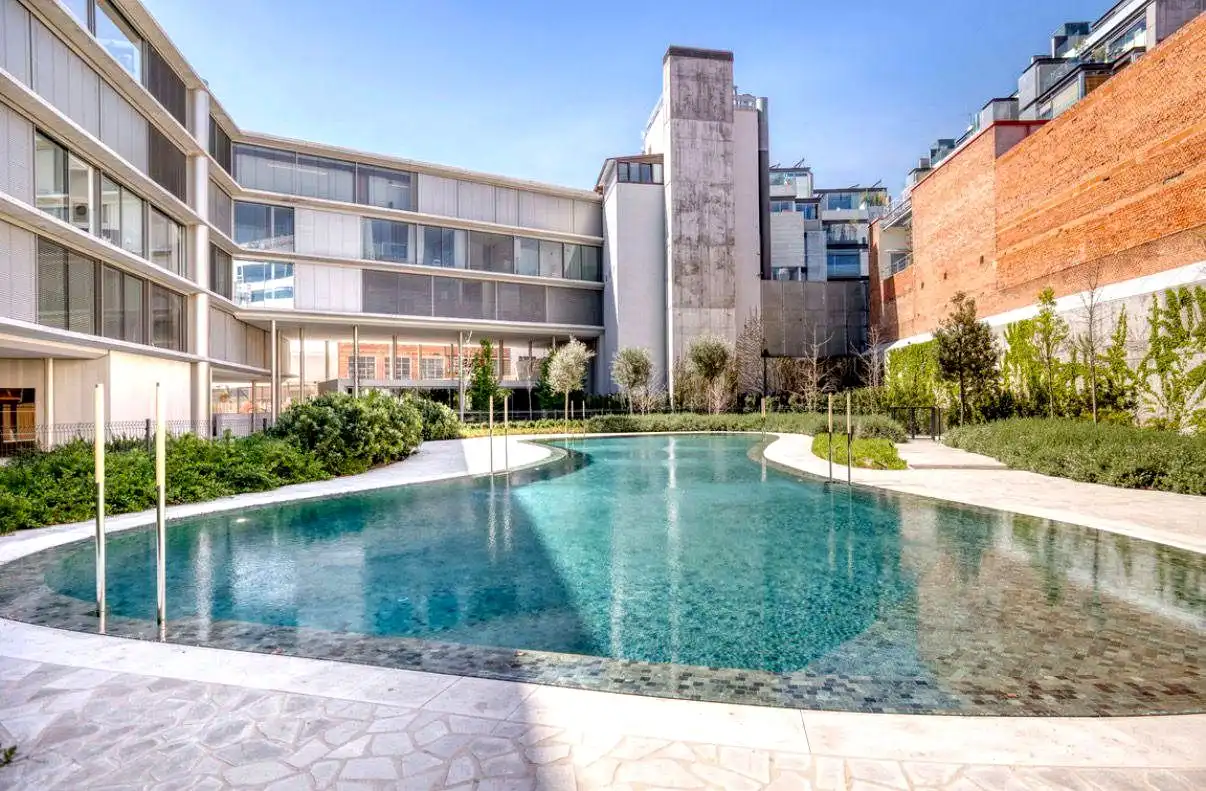Swimming pool of Apartments for rent in Madrid  with Air Conditioner, Heating and Storage room