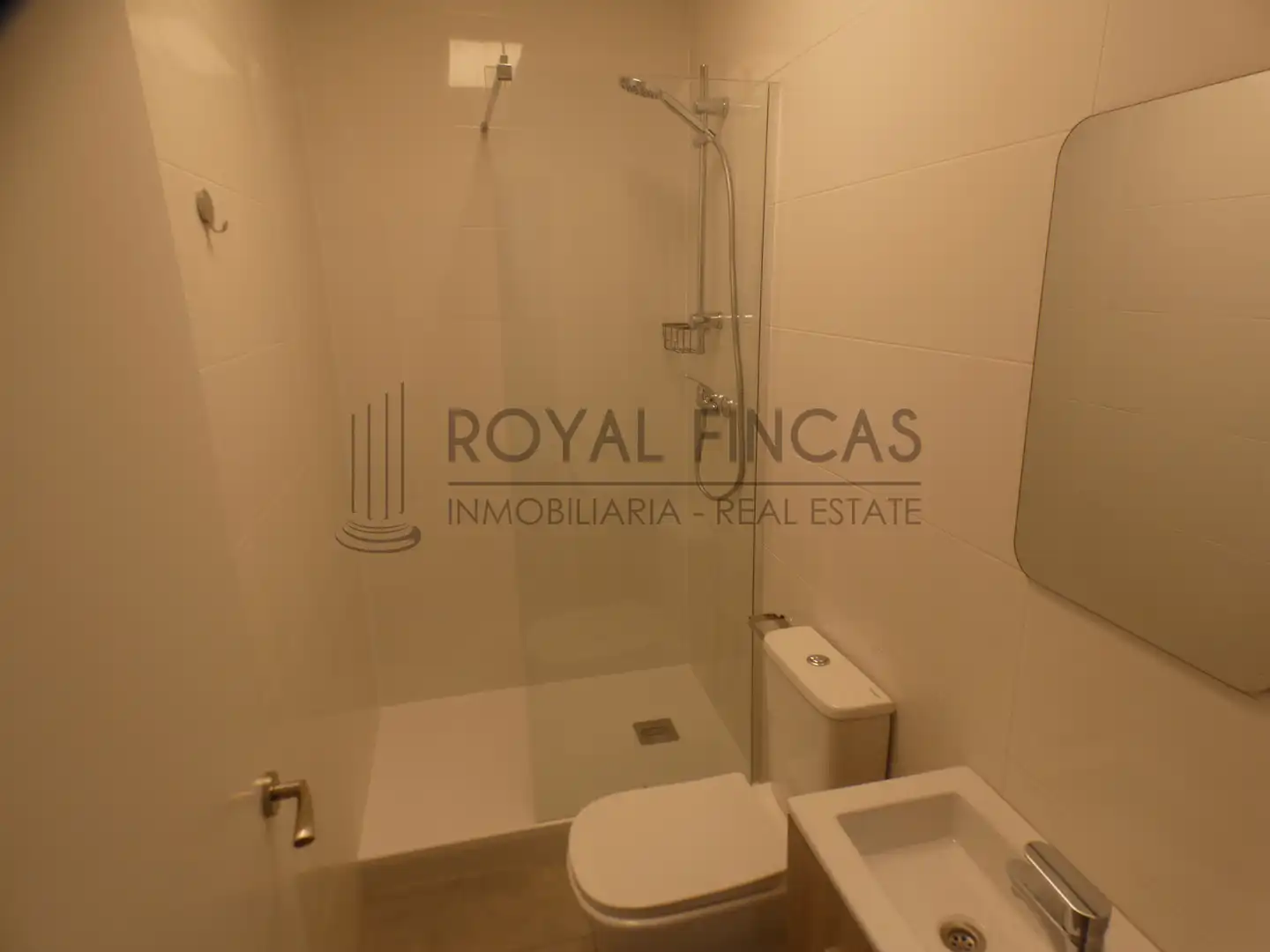 Bathroom of Apartments for sale in Benalmádena  with Air Conditioner