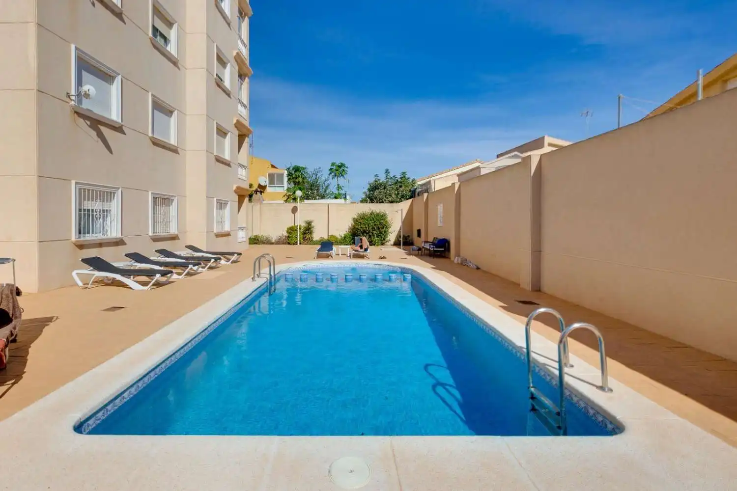 Apartamento con piscina en venta en N/A, imagen 10