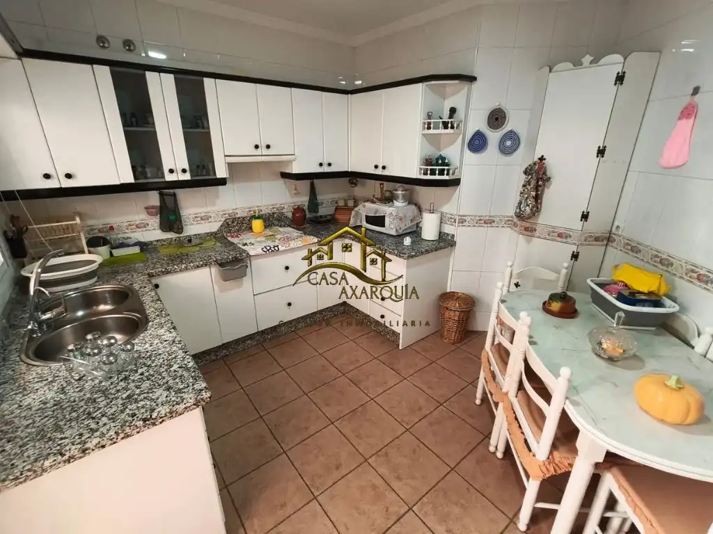 Flat with terrace for sale in Plaza Del Trabajo, imagen 5