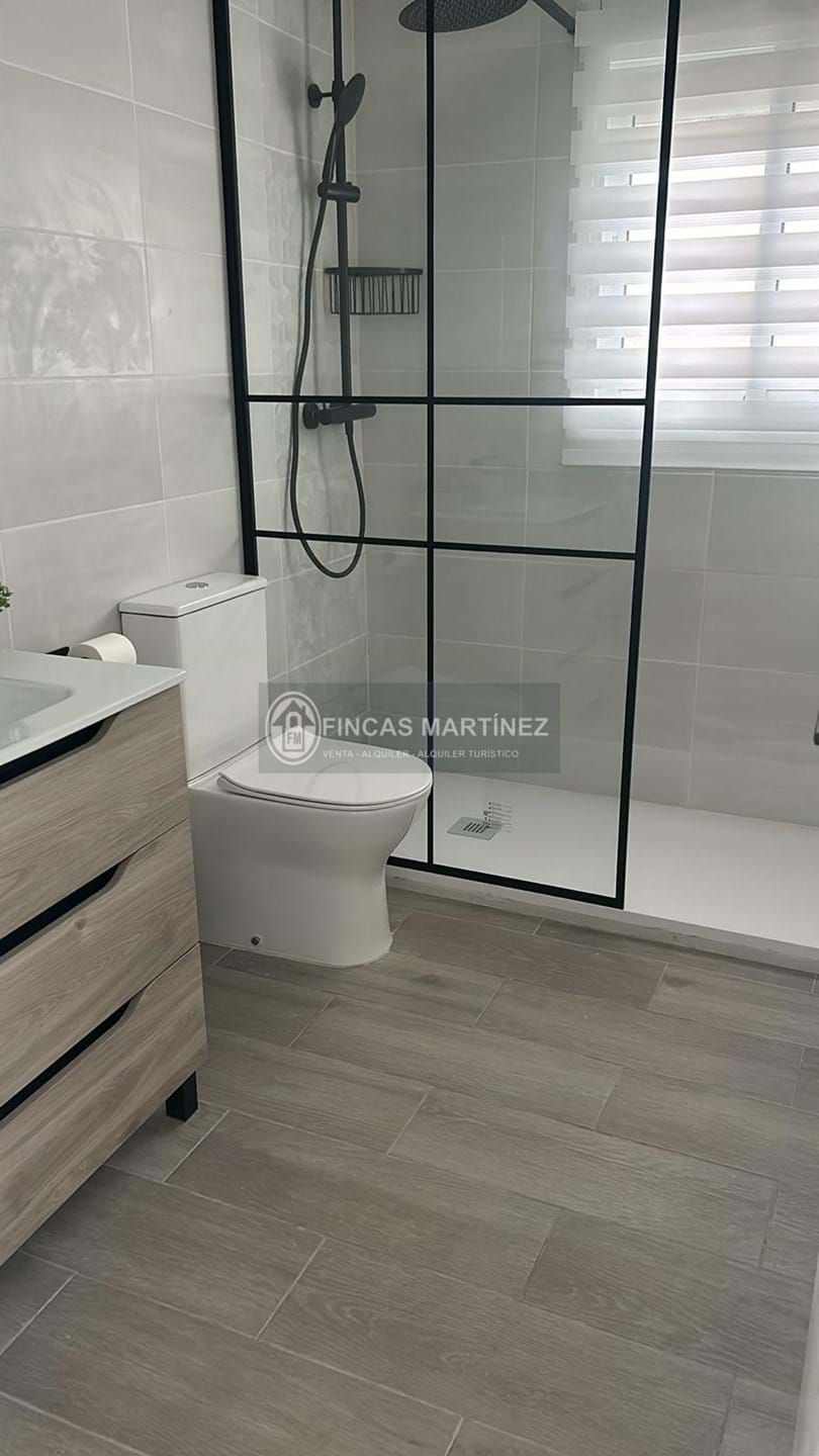 Bathroom of Flat for sale in Cambrils  with Air Conditioner, Terrace and Storage room