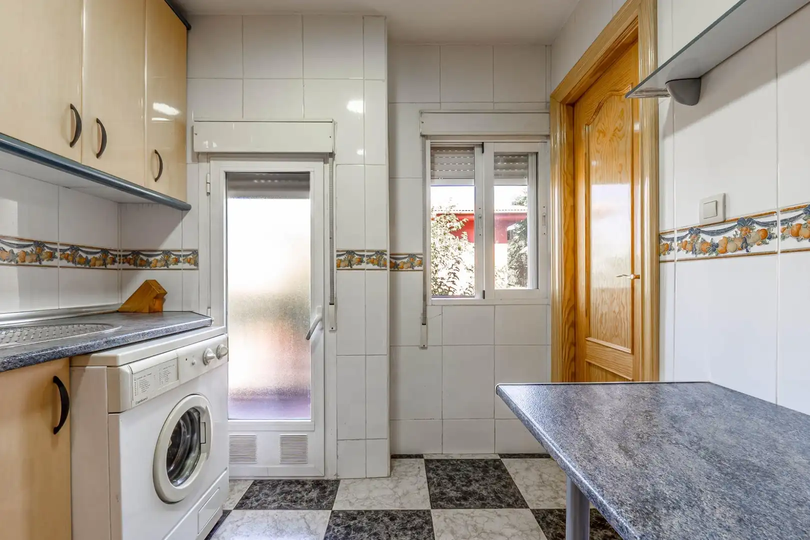 Kitchen of Flat for sale in Granada  with Balcony