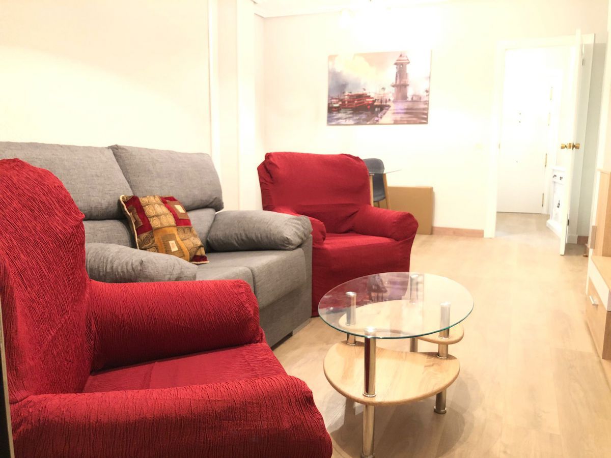 Living room of Flat to rent in Salamanca Capital  with Heating, Furnished and Balcony