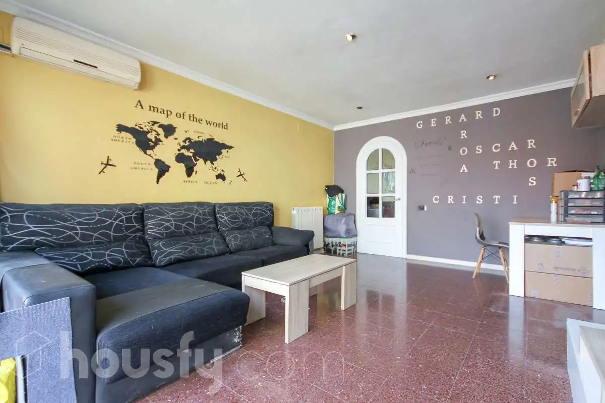 Piso en venta en AV BARCELONA, Santa Perpètua de Mogoda