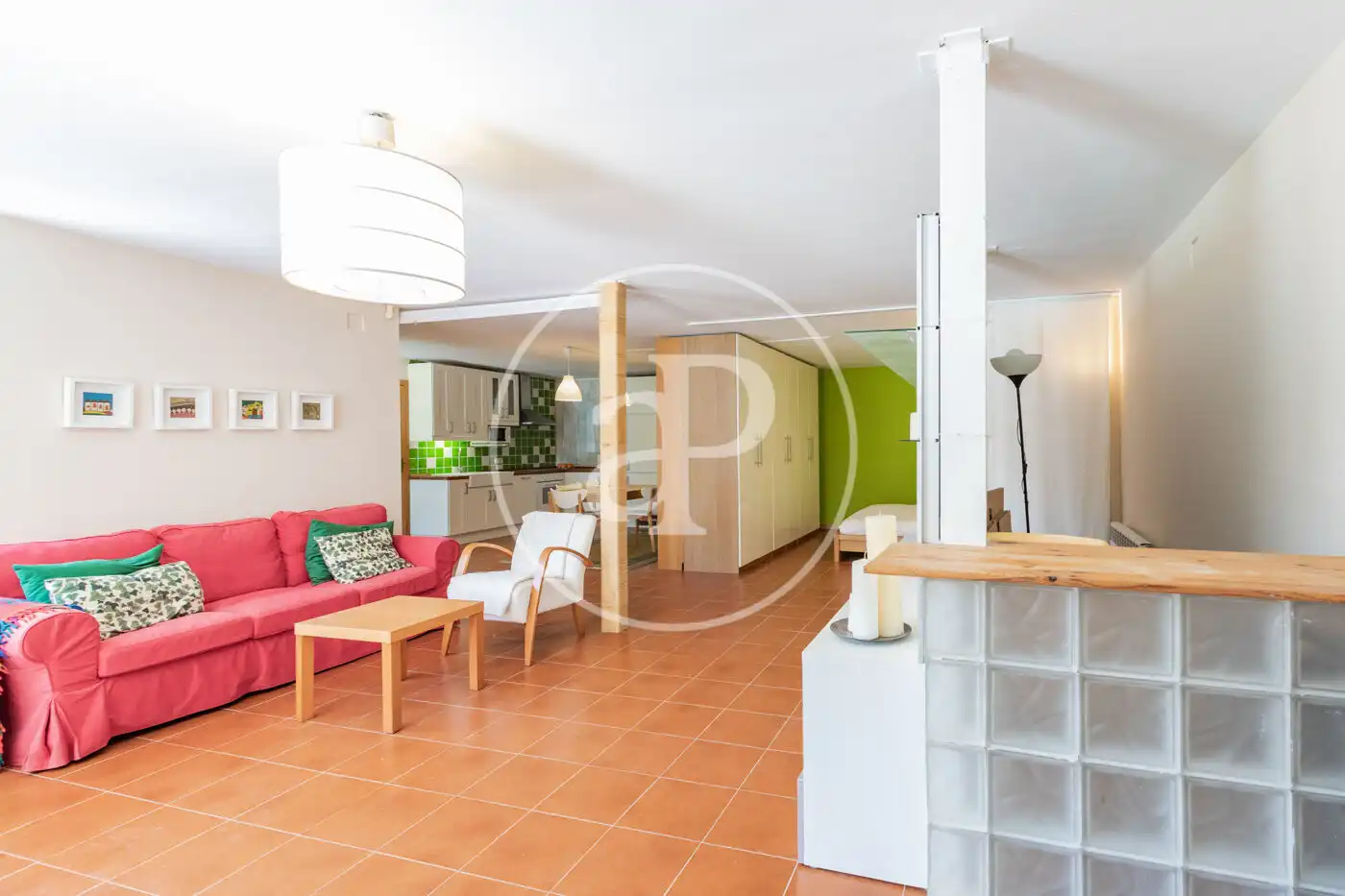 Sala d'estar de Casa o xalet en venda en Torrelodones amb Calefacció, Jardí privat i Traster