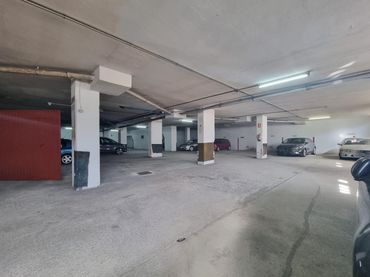 Local comercial en venda a Avenida MALLOS