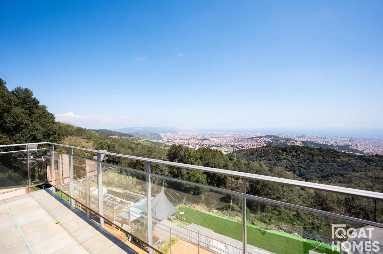 Terrassa de Casa o xalet en venda en Barcelona amb Aire condicionat, Calefacció i Jardí privat