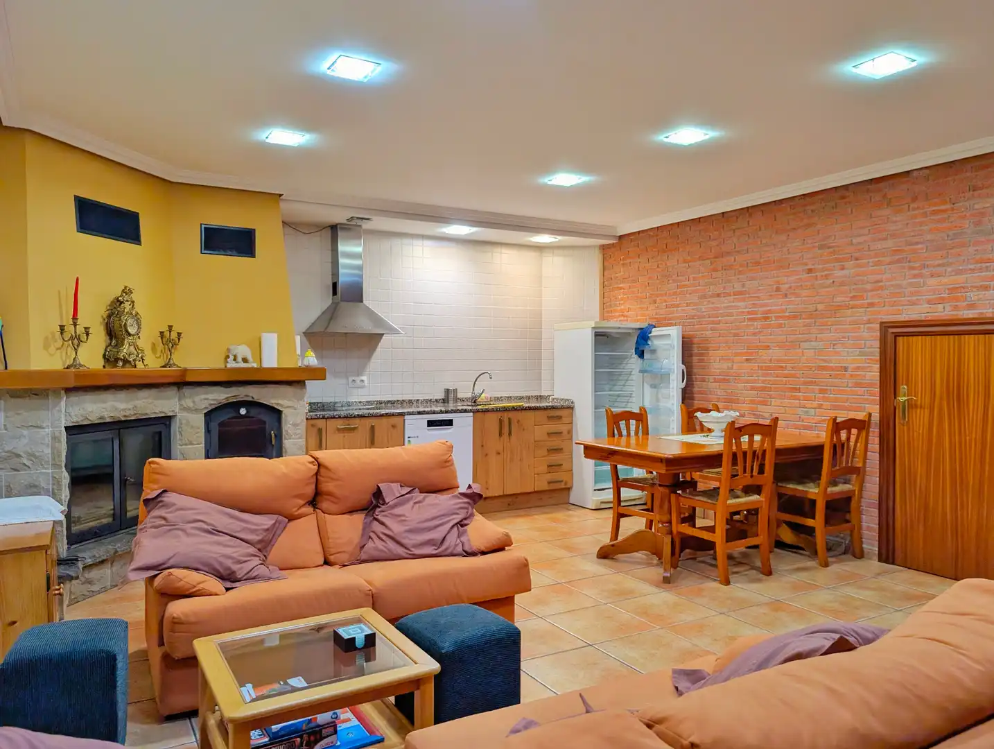 Living room of Houses for sale in Zorraquín  with Heating, Parquet flooring and Terrace