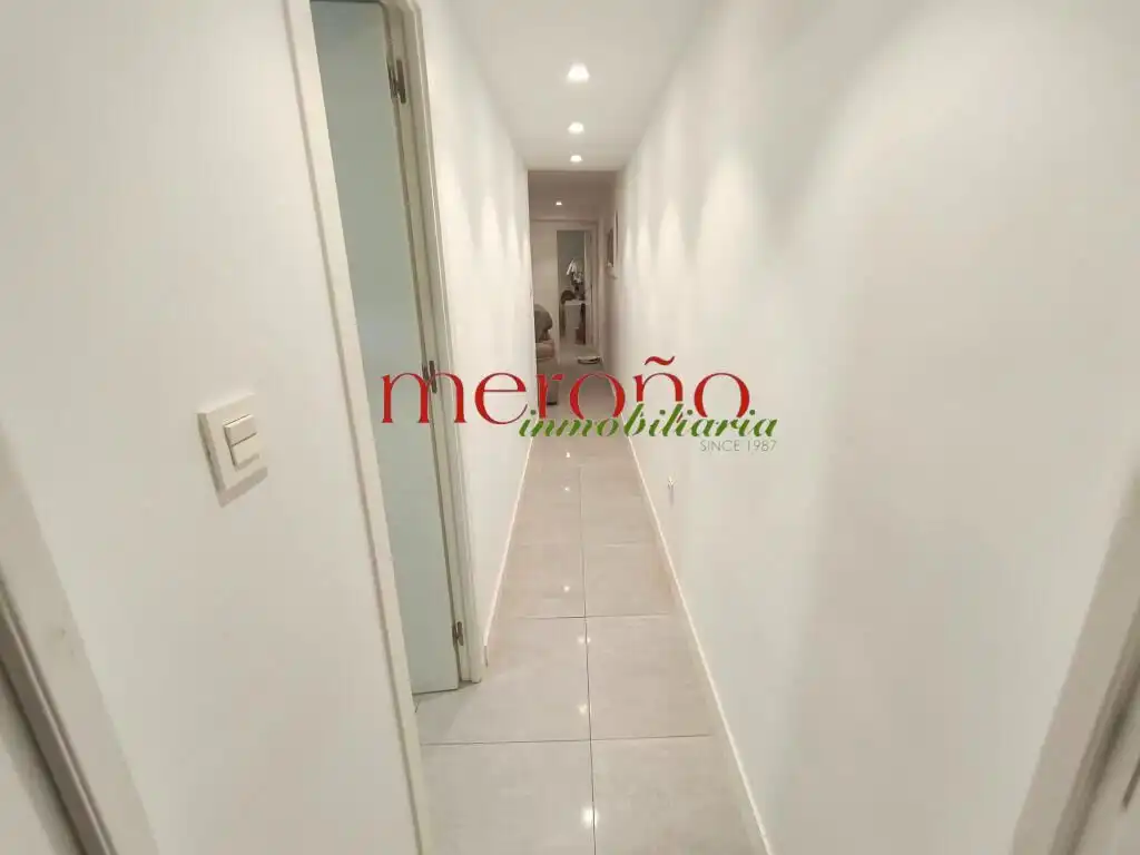 Piso en venta en El Raval - Portes Encarnades