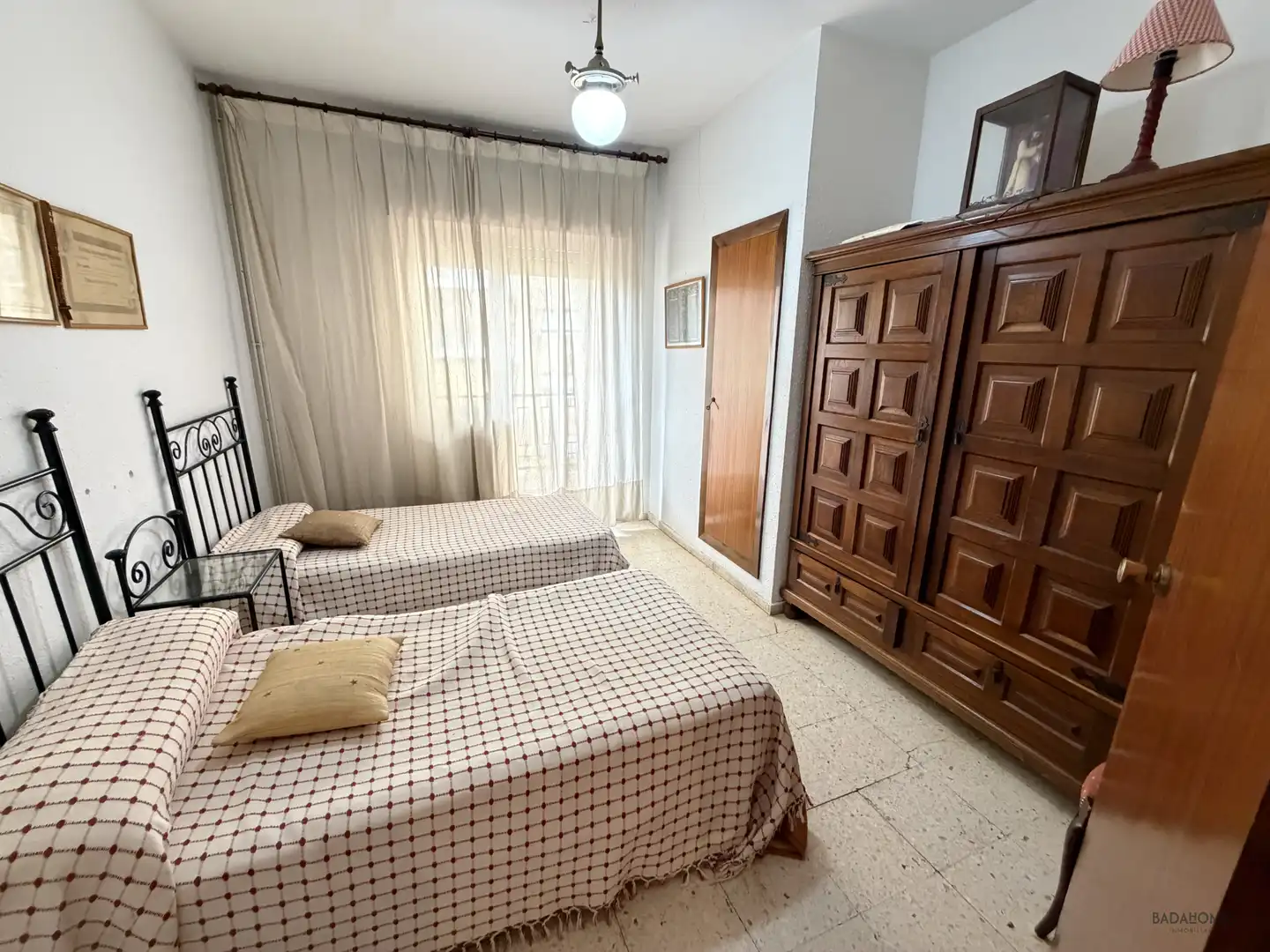 Habitación de Piso en venta en Badajoz con Aire acondicionado, Calefacción y Terraza