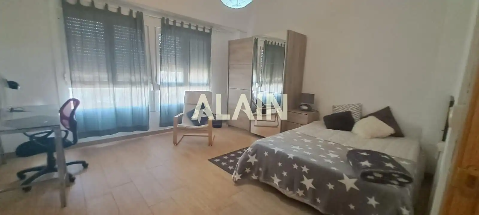 Wohnung zur Miete in Calle de Pizarro, El Pla del Remei, L'Eixample