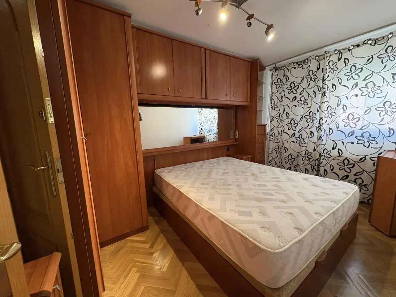 Dormitori de Pis en venda en Madrid amb Aire condicionat, Calefacció i Parquet