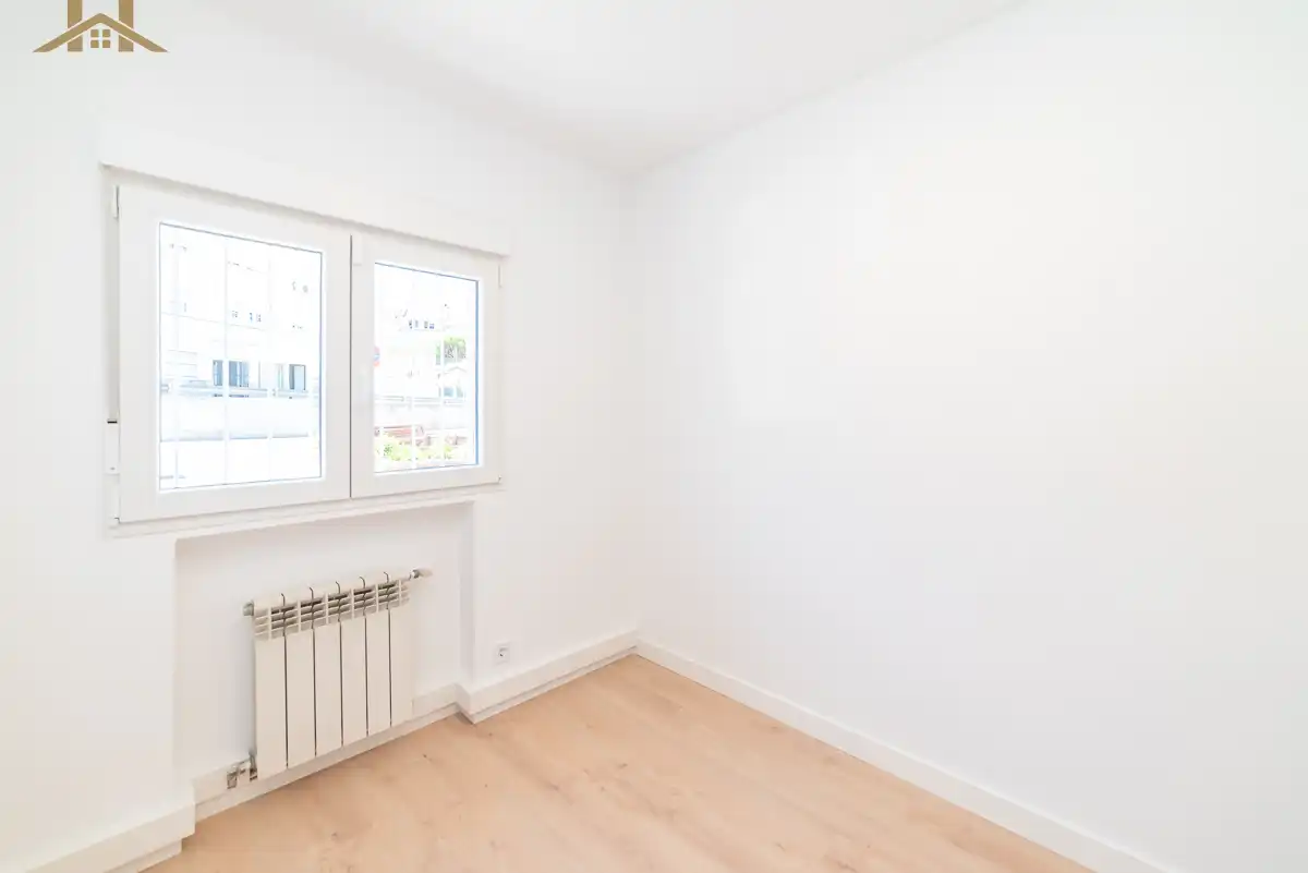 Bedroom of Flat for sale in Pozuelo de Alarcón  with Air Conditioner and Heating