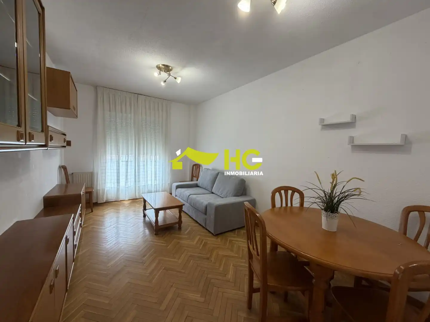 Living room of Flat for rent in Villaviciosa de Odón  with Heating, Parquet flooring and Furnished