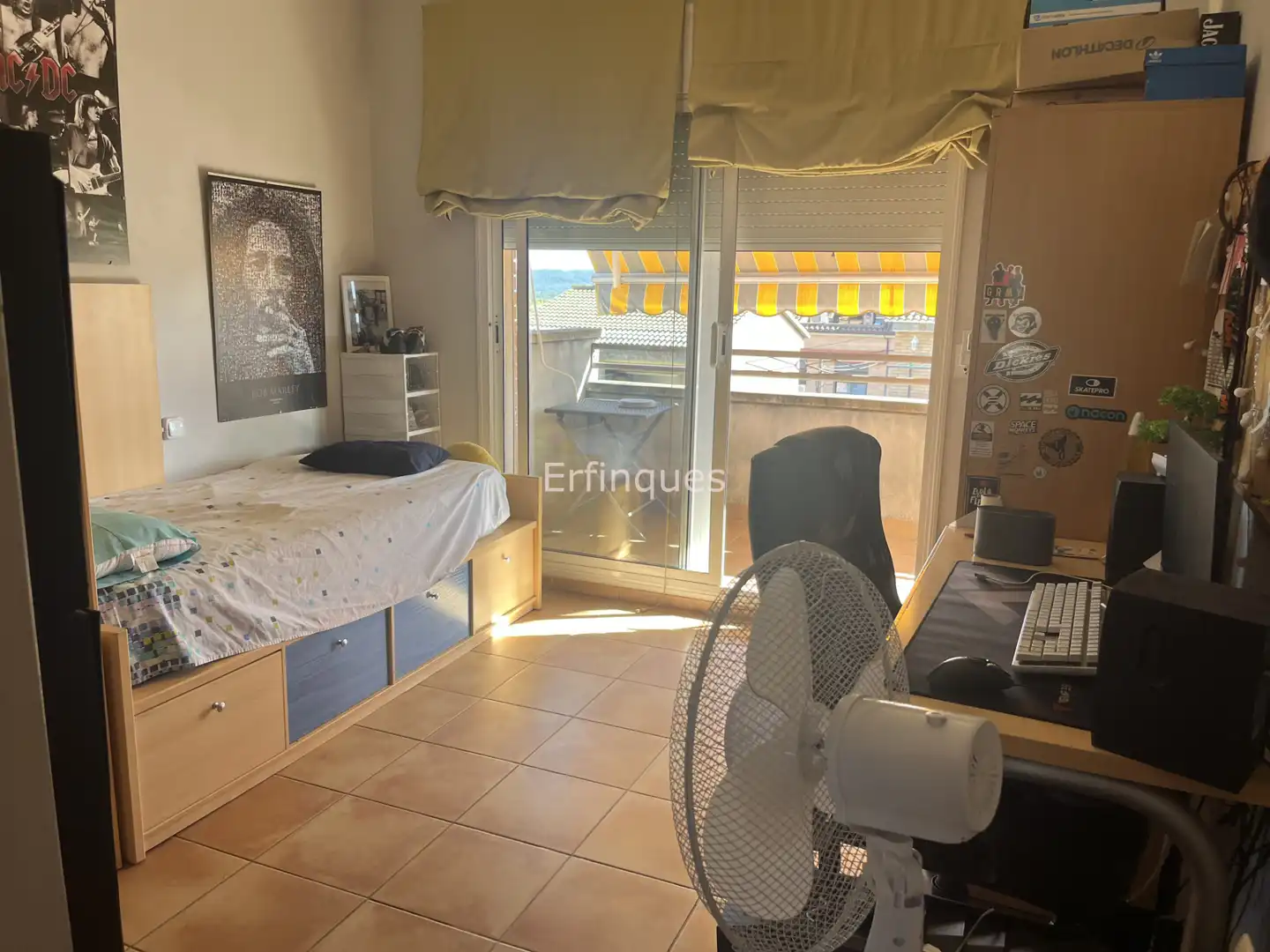 Habitación de Casa o chalet en venta en Rubí con Aire acondicionado, Calefacción y Jardín privado