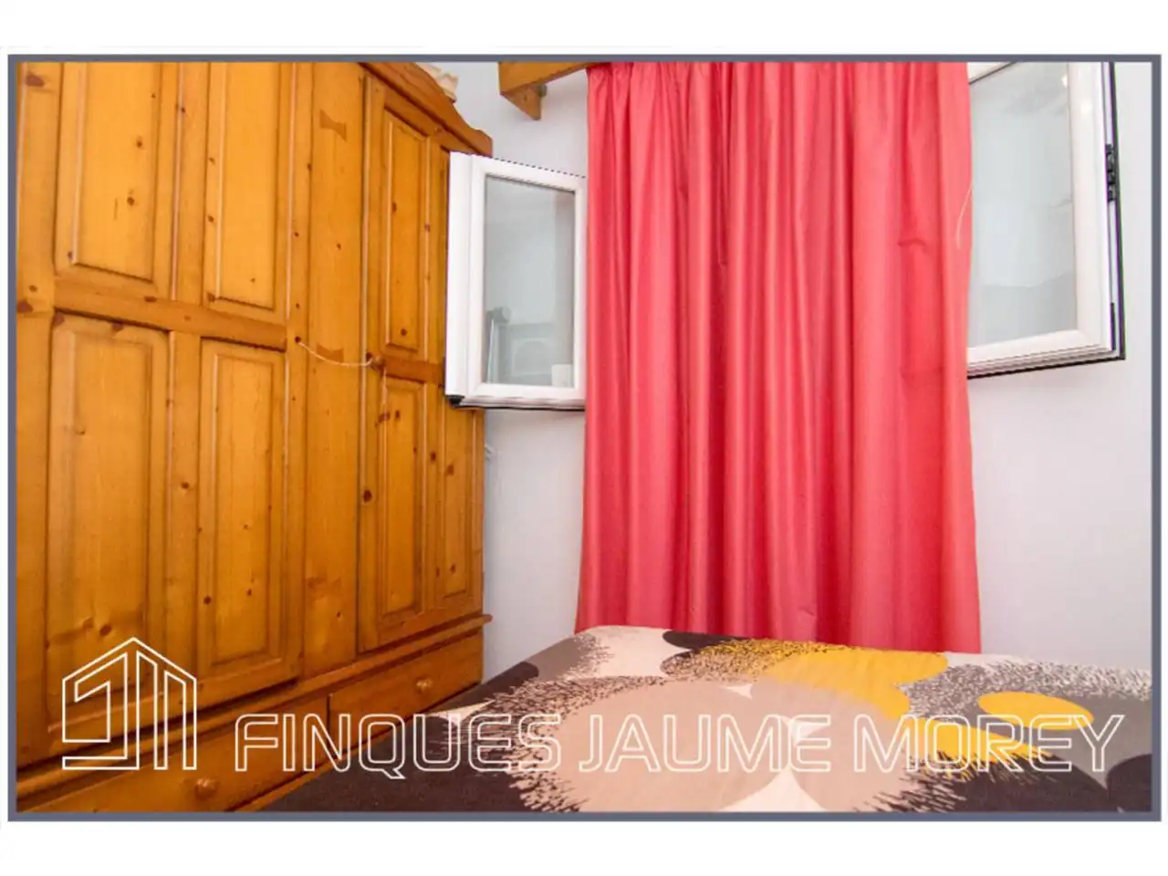 Dormitori de Casa o xalet en venda en Lloseta amb Aire condicionat, Jardí privat i Terrassa
