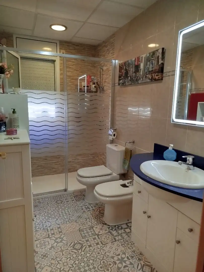 Bany de Apartament en venda en Mont-roig del Camp amb Aire condicionat, Parquet i Terrassa