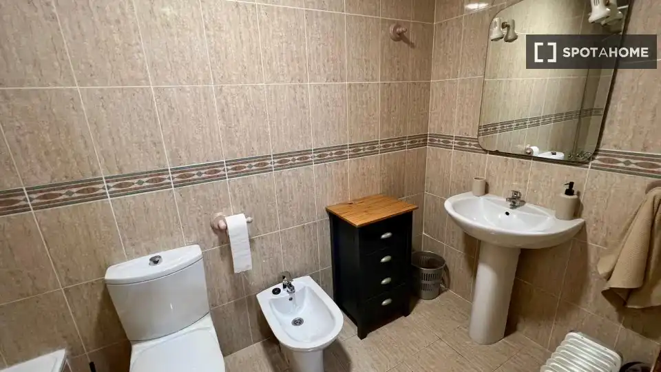 Bany de Pis de lloguer en Alfara del Patriarca, Valencia