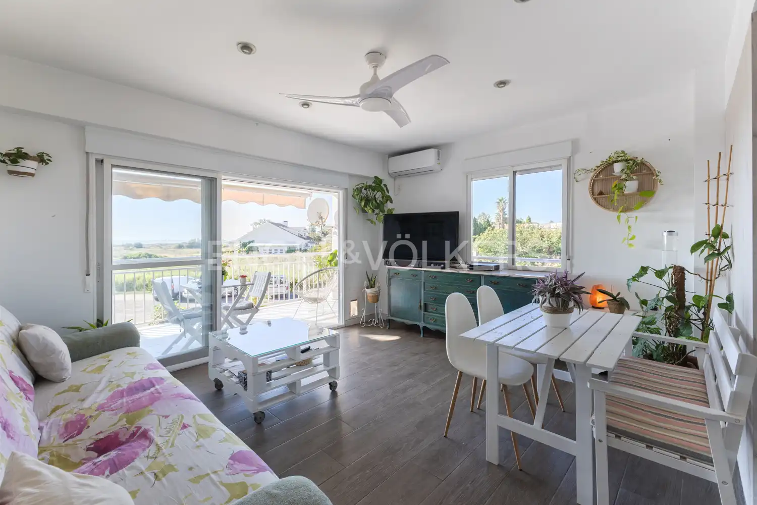 Vista exterior de Apartament en venda en Sagunto / Sagunt amb Aire condicionat, Calefacció i Terrassa