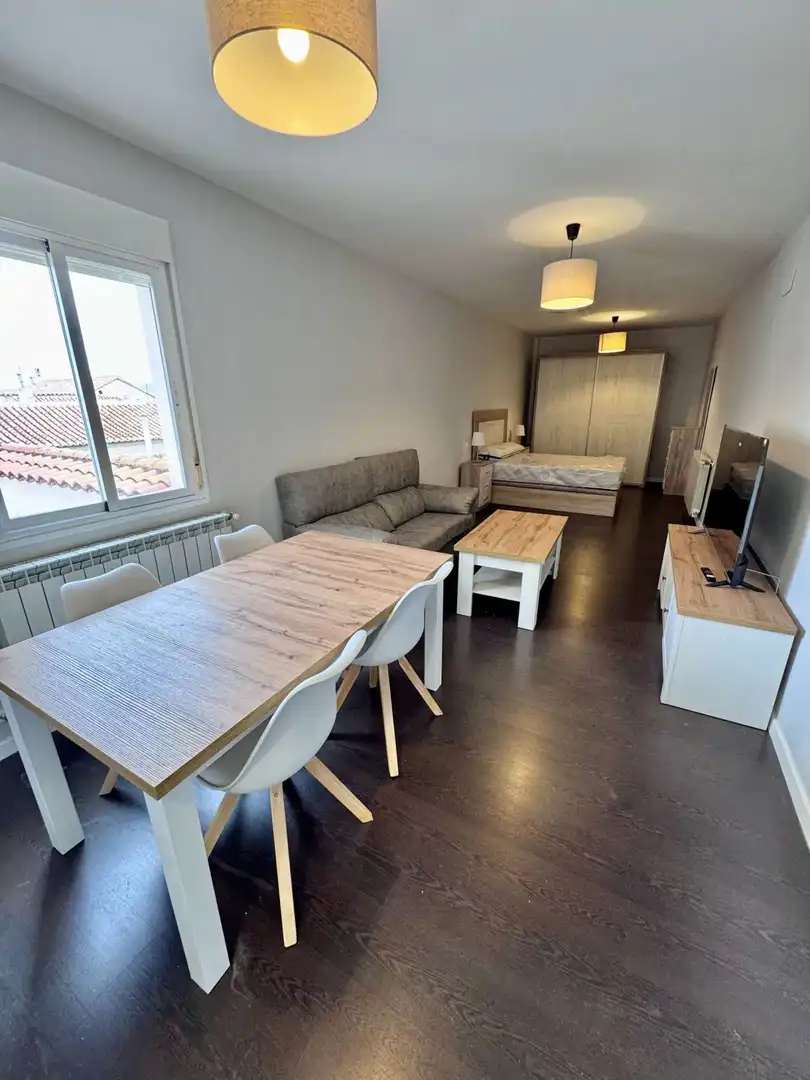 Sala de estar de Estudio en venta en Valdepeñas con Calefacción y Balcón