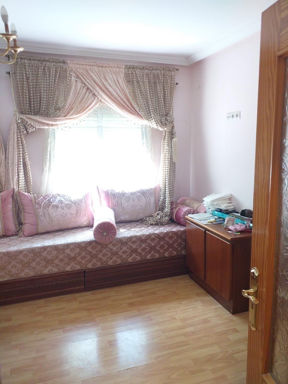 Bedroom of Flat for sale in  Madrid Capital