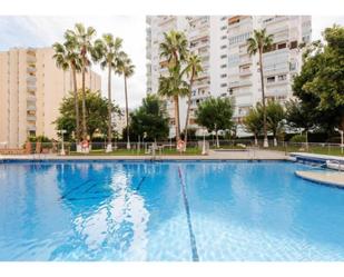 Piscina de Apartament en venda en Benalmádena amb Aire condicionat, Jardí privat i Terrassa